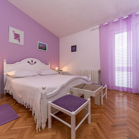 Apartments Villa Lilla Baska Voda Bagian luar foto