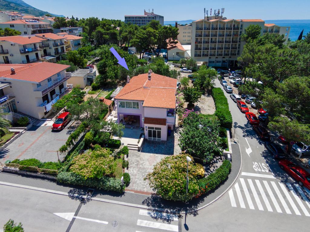 Apartments Villa Lilla Baska Voda Bagian luar foto