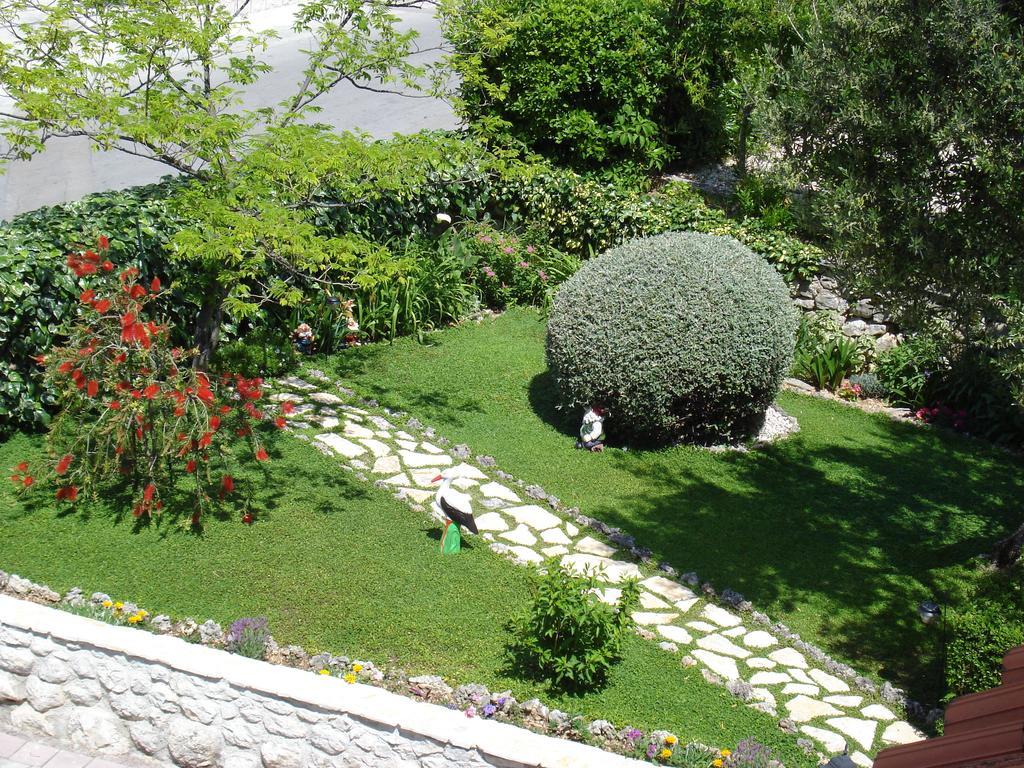 Apartments Villa Lilla Baska Voda Bagian luar foto