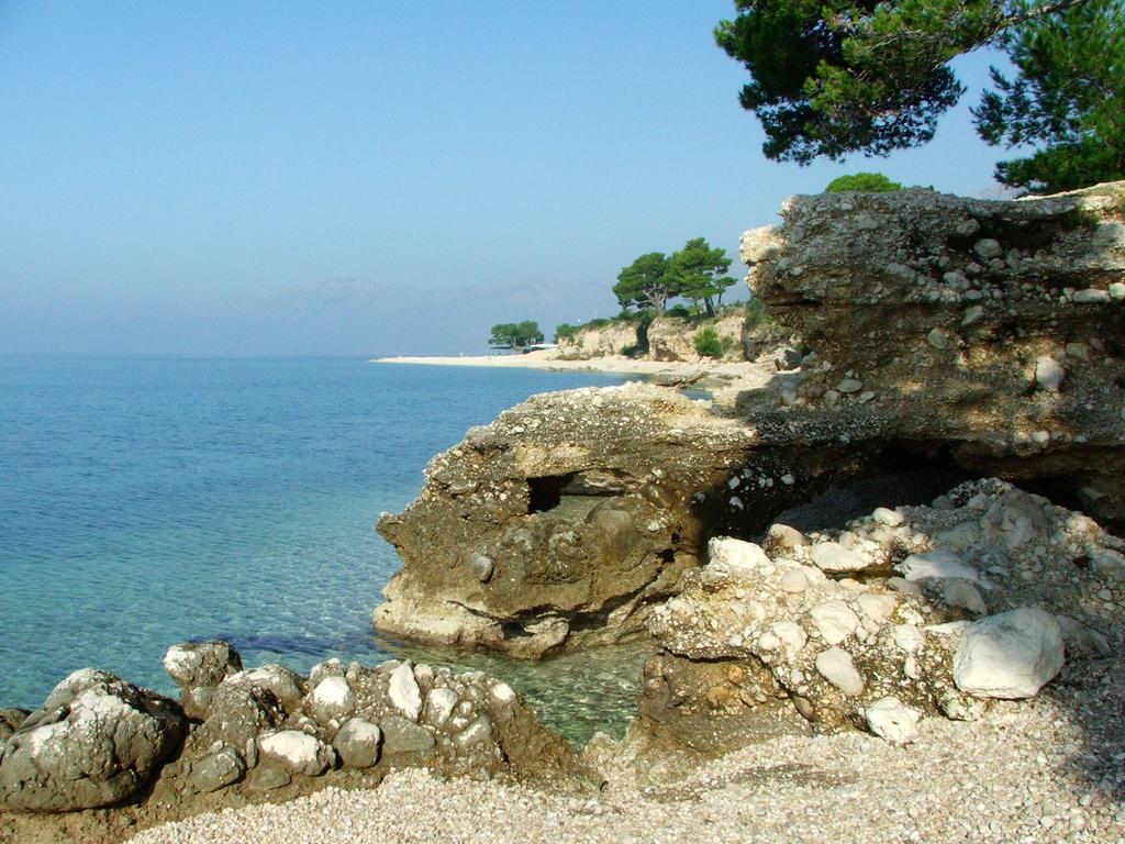 Apartments Villa Lilla Baska Voda Bagian luar foto