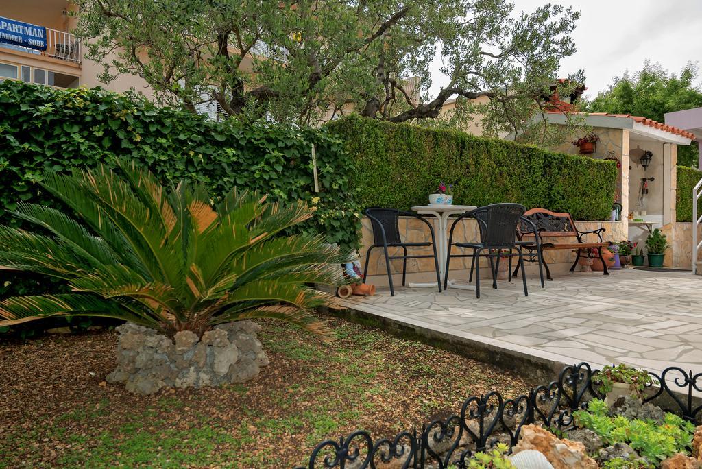 Apartments Villa Lilla Baska Voda Bagian luar foto